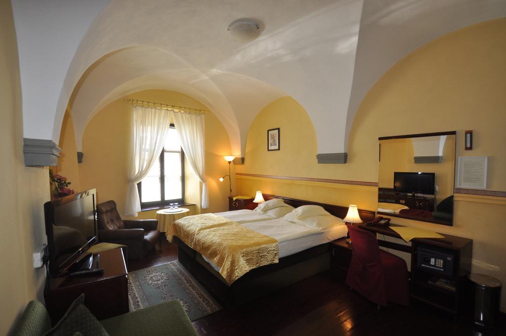 Hotel Barbakan Levoca Bagian luar foto