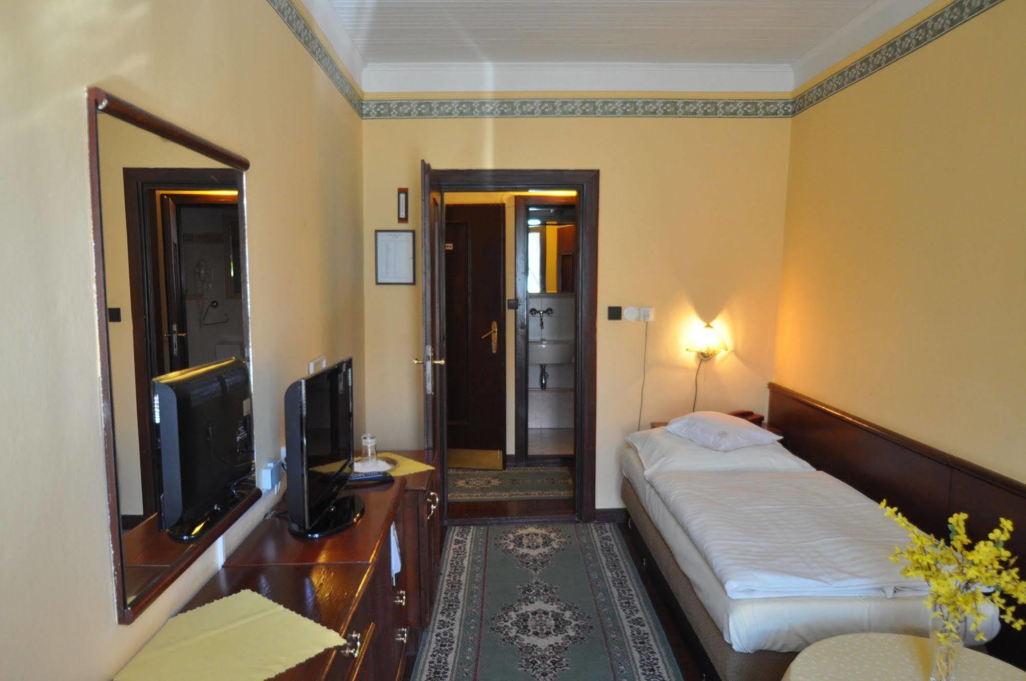 Hotel Barbakan Levoca Bagian luar foto