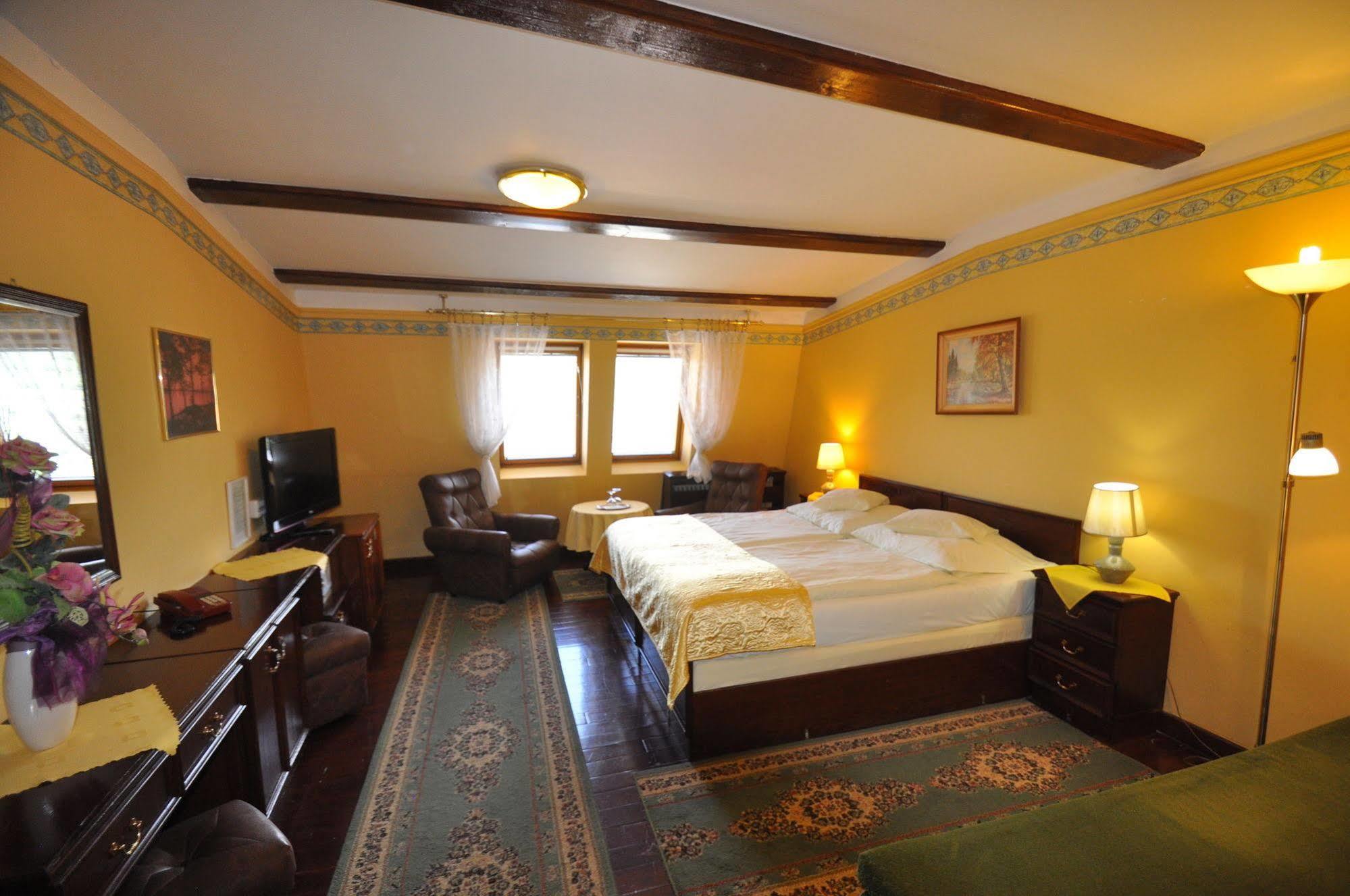 Hotel Barbakan Levoca Bagian luar foto