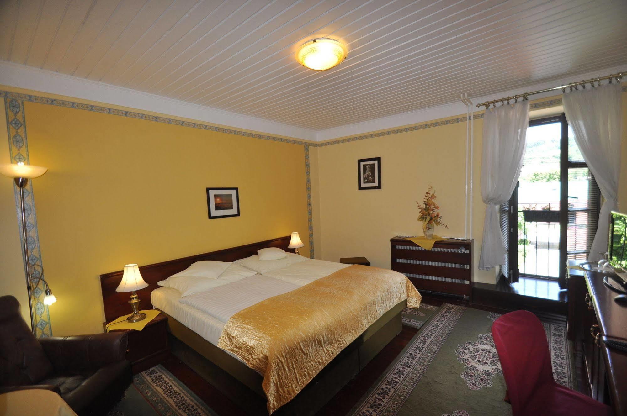 Hotel Barbakan Levoca Bagian luar foto